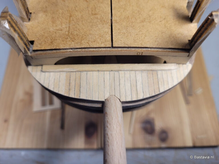 Batavia luizenplecht in vorm geschuurd